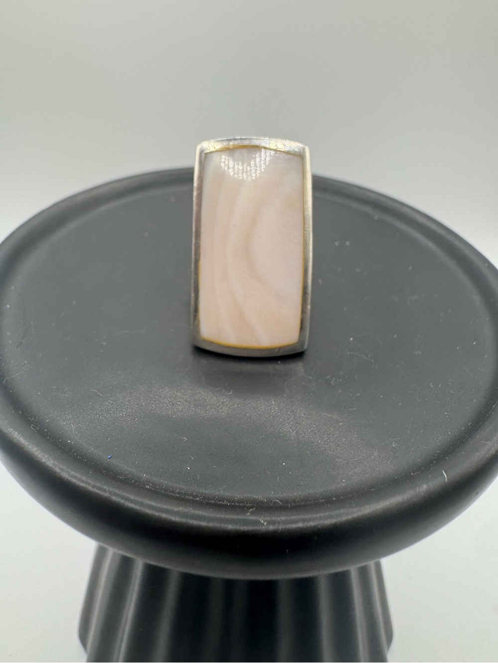 Modern Style Sterling Shell Inlay Ring Size 6.5